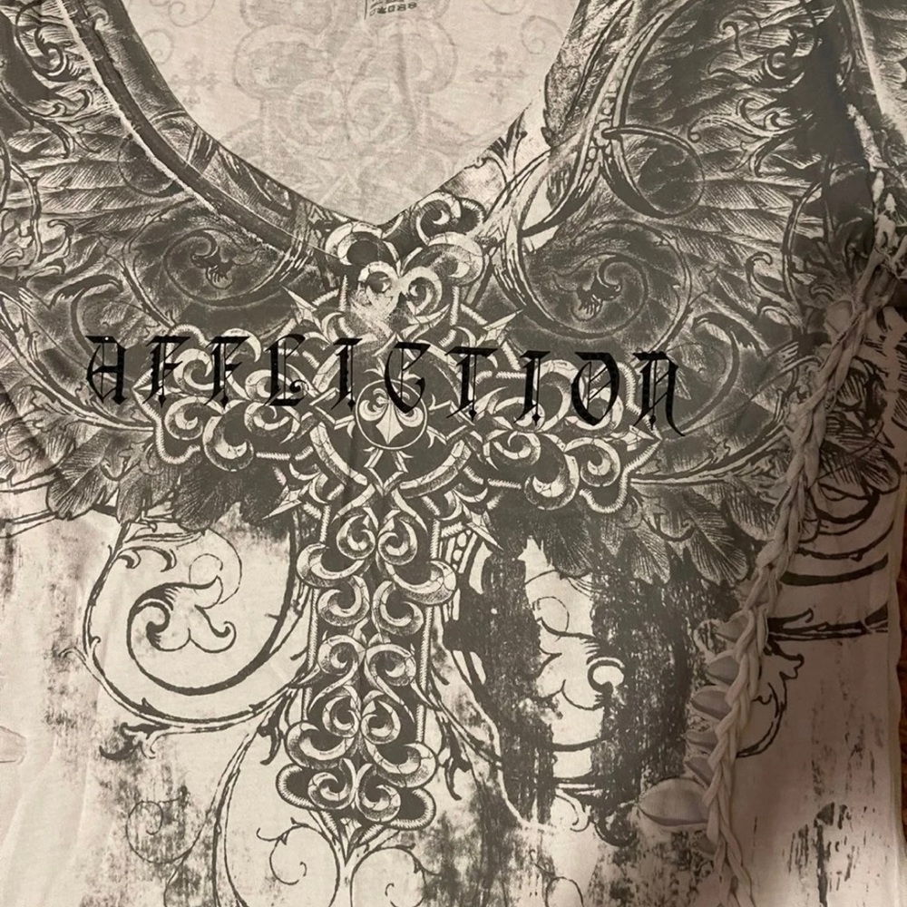 Affliction Shirt from the Buckle. Size small.